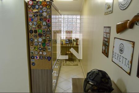 Casa de condomínio à venda com 400m², 4 quartos e 3 vagasVaranda Fechada 