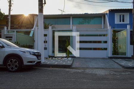 Casa de condomínio à venda com 400m², 4 quartos e 3 vagasFachada da Casa 