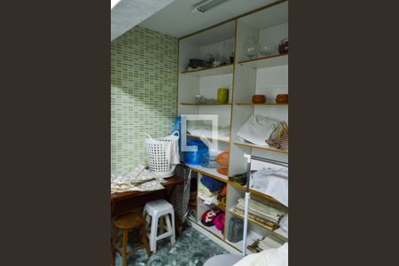 Casa de condomínio à venda com 400m², 4 quartos e 3 vagasÁrea de Serviço 