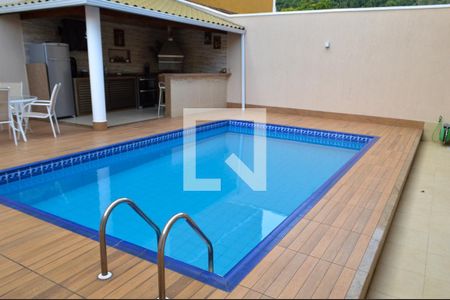 Casa de condomínio à venda com 400m², 4 quartos e 3 vagasPiscina