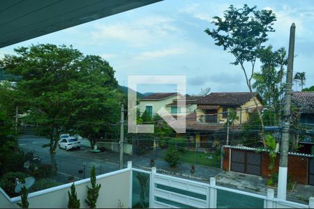 Casa de condomínio à venda com 400m², 4 quartos e 3 vagasVista do Quarto 3