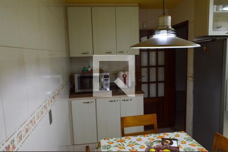 Casa de condomínio à venda com 400m², 4 quartos e 3 vagasCozinha