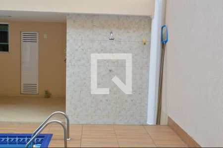 Casa de condomínio à venda com 400m², 4 quartos e 3 vagasChuveiro - Piscina 