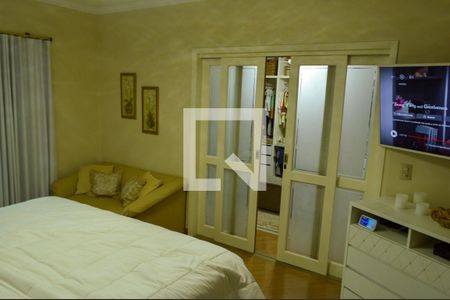 Casa de condomínio à venda com 400m², 4 quartos e 3 vagasSuíte