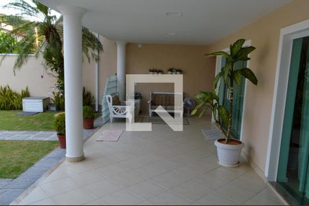 Casa de condomínio à venda com 400m², 4 quartos e 3 vagasVaranda da Sala