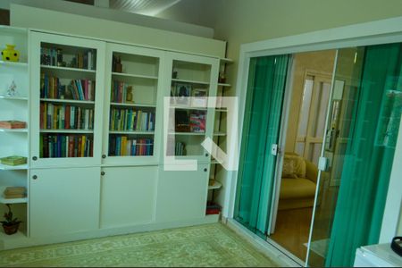 Casa de condomínio à venda com 400m², 4 quartos e 3 vagasEscritório