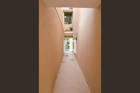 Casa de condomínio à venda com 400m², 4 quartos e 3 vagasEntra de Serviço 