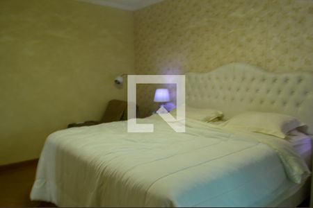 Casa de condomínio à venda com 400m², 4 quartos e 3 vagasSuíte