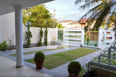Casa de condomínio à venda com 400m², 4 quartos e 3 vagasGaragem