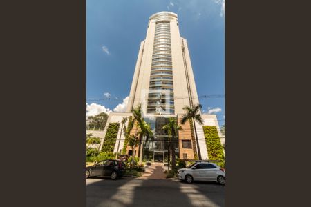 Apartamento para alugar com 72m², 2 quartos e 1 vaga Apartamento para alugar com 72m², 2 quartos e 1 vagaFachada