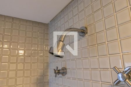 Apartamento para alugar com 72m², 2 quartos e 1 vaga Apartamento para alugar com 72m², 2 quartos e 1 vagaDetalhe do Banheiro da Suíte 1