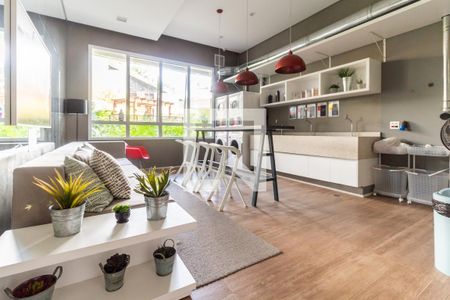 Apartamento para alugar com 72m², 2 quartos e 1 vaga Apartamento para alugar com 72m², 2 quartos e 1 vagaÁrea Comum