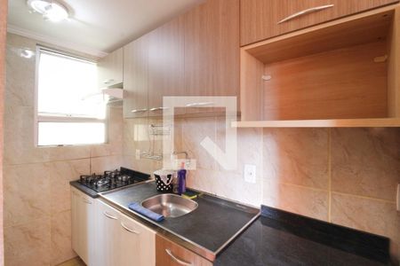 Sala/Cozinha de apartamento à venda com 2 quartos, 39m² em Mato Grande, Canoas