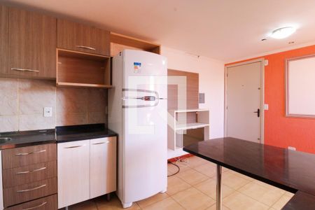 Sala/Cozinha de apartamento à venda com 2 quartos, 39m² em Mato Grande, Canoas