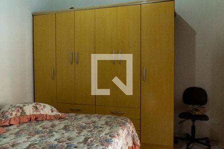 Casa à venda com 270m², 3 quartos e 3 vagasQuarto 2 - Armários