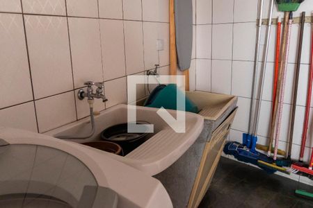 Casa à venda com 270m², 3 quartos e 3 vagasÁrea de Serviço 