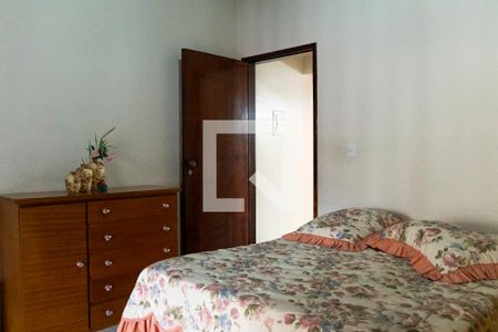 Casa à venda com 270m², 3 quartos e 3 vagasQuarto 2