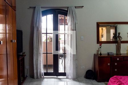 Casa à venda com 270m², 3 quartos e 3 vagasSuíte