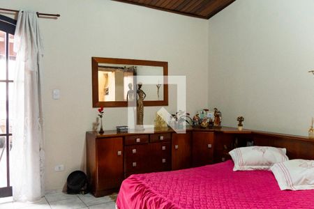 Casa à venda com 270m², 3 quartos e 3 vagasSuíte