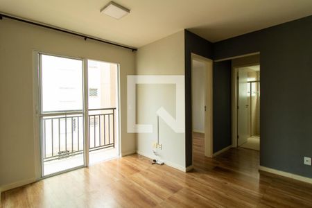 Sala de apartamento para alugar com 2 quartos, 42m² em Vila Monte Serrat, Cotia