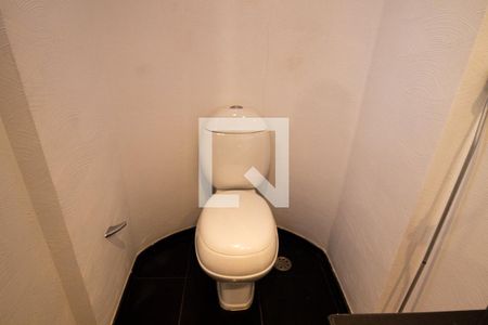 Apartamento para alugar com 260m², 3 quartos e 4 vagas Apartamento para alugar com 260m², 3 quartos e 4 vagasBanheiro escritório