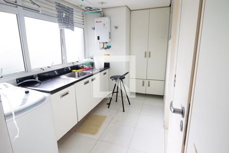 Apartamento para alugar com 260m², 3 quartos e 4 vagas Apartamento para alugar com 260m², 3 quartos e 4 vagasÁrea de Serviço