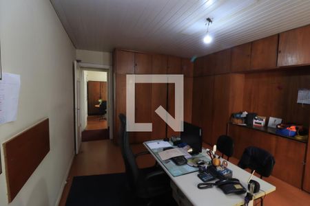 Casa à venda com 240m², 3 quartos e 4 vagasQuarto Suíte