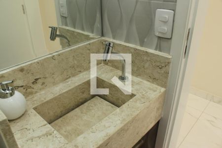 Casa à venda com 133m², 3 quartos e 2 vagasLavabo