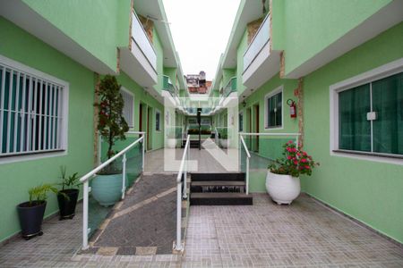 Área Externa de casa de condomínio para alugar com 2 quartos, 82m² em Itaquera, São Paulo