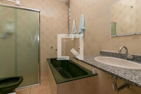 Casa à venda com 188m², 4 quartos e 3 vagas Casa à venda com 188m², 4 quartos e 3 vagasBanheiro