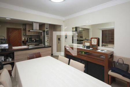 Casa à venda com 200m², 3 quartos e 4 vagasSala de Jantar