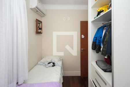 Casa à venda com 200m², 3 quartos e 4 vagasQuarto