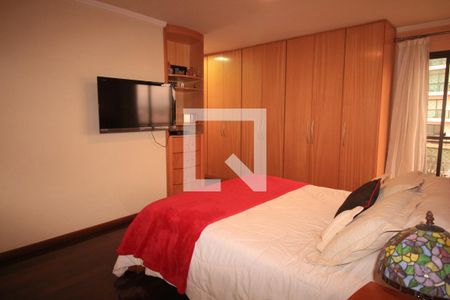 Apartamento à venda com 200m², 4 quartos e 3 vagasQuarto 4