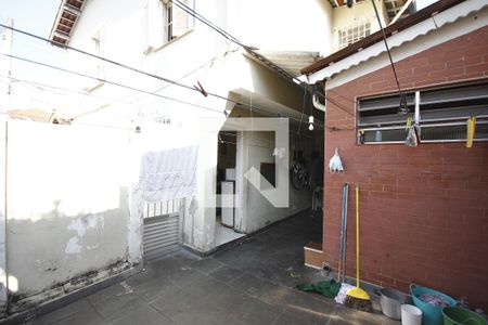 Casa à venda com 200m², 3 quartos e 3 vagasQuintal