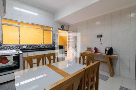 Casa à venda com 120m², 3 quartos e 4 vagasCozinha