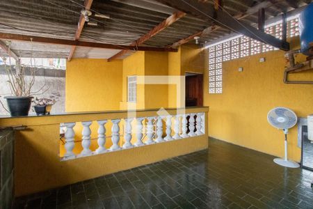 Casa à venda com 120m², 3 quartos e 4 vagasÁrea de Serviço / Terraço