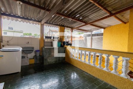 Casa à venda com 120m², 3 quartos e 4 vagasÁrea de Serviço / Terraço