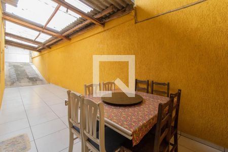 Casa à venda com 120m², 3 quartos e 4 vagasÁrea Externa