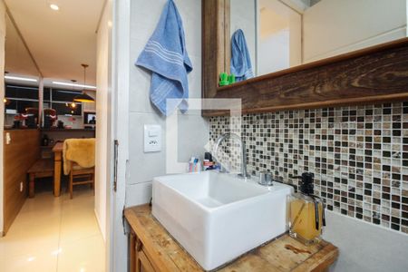 Apartamento à venda com 58m², 2 quartos e 1 vaga Apartamento à venda com 58m², 2 quartos e 1 vagaBanheiro