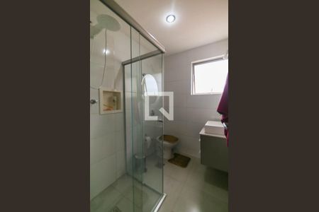 Apartamento à venda com 72m², 2 quartos e 1 vaga Apartamento à venda com 72m², 2 quartos e 1 vagaBanheiro