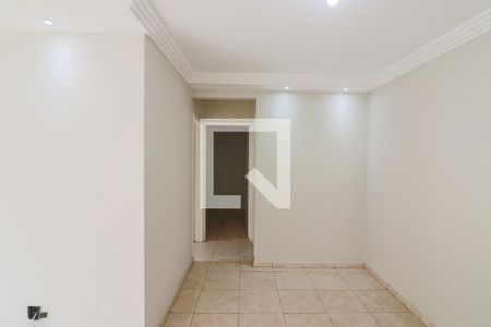 Sala de apartamento para alugar com 2 quartos, 62m² em Jardim Ivana, São Paulo