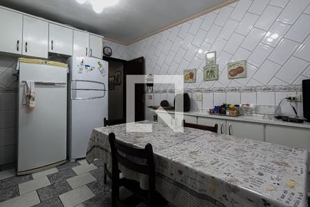 Casa à venda com 190m², 3 quartos e 3 vagas Casa à venda com 190m², 3 quartos e 3 vagasCozinha