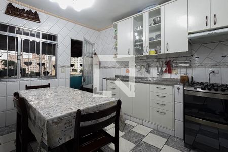 Casa à venda com 190m², 3 quartos e 3 vagas Casa à venda com 190m², 3 quartos e 3 vagasCozinha