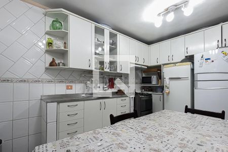 Casa à venda com 190m², 3 quartos e 3 vagas Casa à venda com 190m², 3 quartos e 3 vagasCozinha