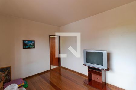 Casa à venda com 432m², 4 quartos e 4 vagas Casa à venda com 432m², 4 quartos e 4 vagasSuíte 01