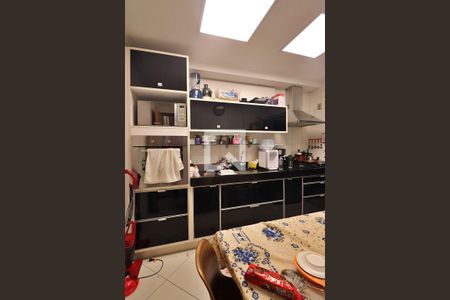 Apartamento à venda com 119m², 2 quartos e 2 vagasCozinha