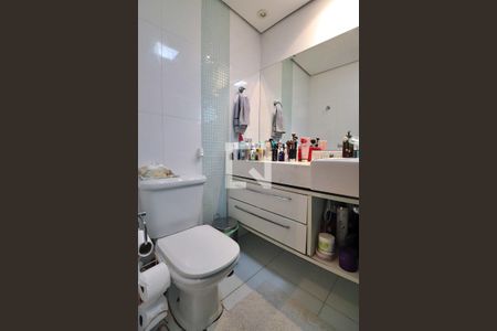 Apartamento à venda com 119m², 2 quartos e 2 vagasBanheiro da Suíte