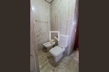 Apartamento à venda com 383m², 3 quartos e 4 vagas Apartamento à venda com 383m², 3 quartos e 4 vagasBanheiro 1 da Suíte Master