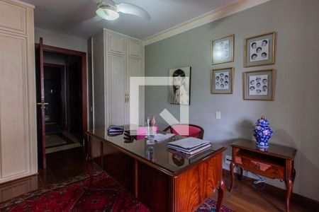 Apartamento à venda com 383m², 3 quartos e 4 vagas Apartamento à venda com 383m², 3 quartos e 4 vagasQuarto 3
