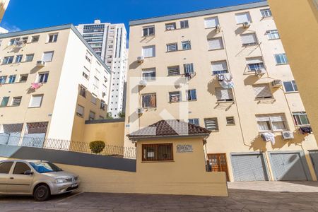 Apartamento à venda com 40m², 1 quarto e sem vaga Apartamento à venda com 40m², 1 quarto e sem vagaFachada